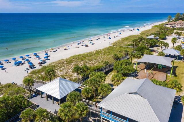 2 QUAILS RUN BOULEVARD 8, Englewood, FL 34223