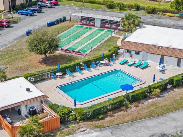 2 QUAILS RUN BOULEVARD 8, Englewood, FL 34223