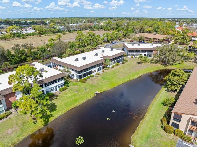 2 QUAILS RUN BOULEVARD 8, Englewood, FL 34223