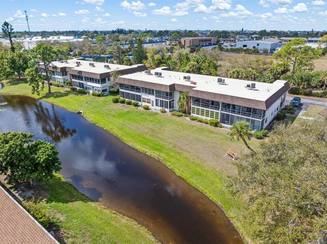 2 QUAILS RUN BOULEVARD 8, Englewood, FL 34223