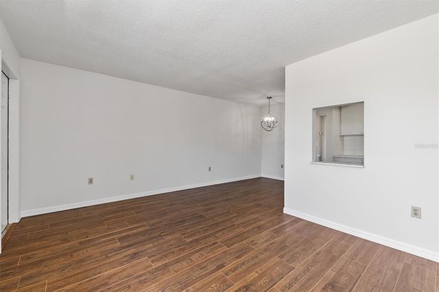 2 QUAILS RUN BOULEVARD 8, Englewood, FL 34223