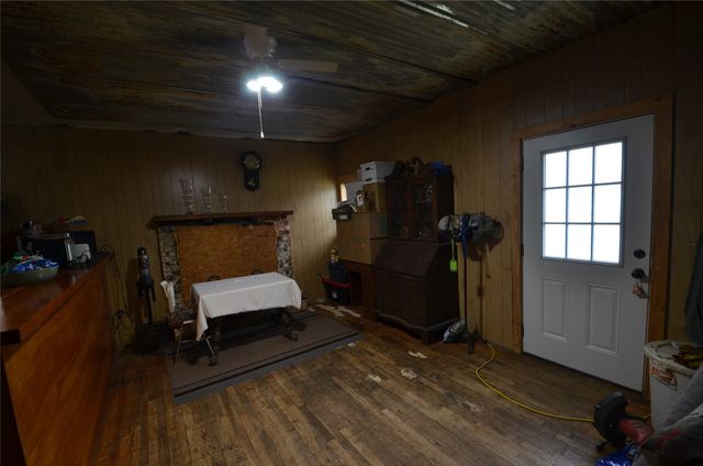 334 Cook Road, Jacksboro, TX 76458