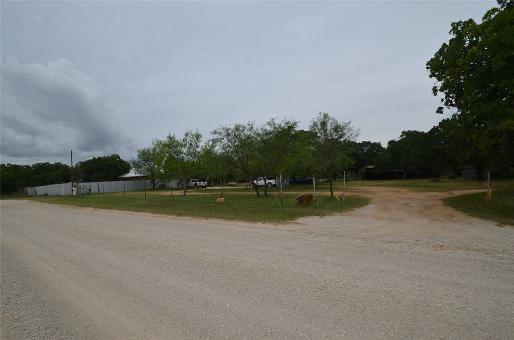 334 Cook Road, Jacksboro, TX 76458