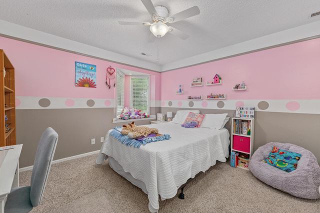 14710 E Willowbend Cir, Wichita, KS 67230