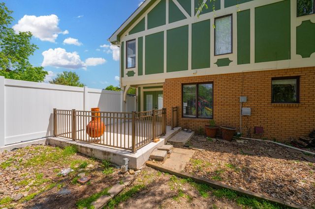 14710 E Willowbend Cir, Wichita, KS 67230