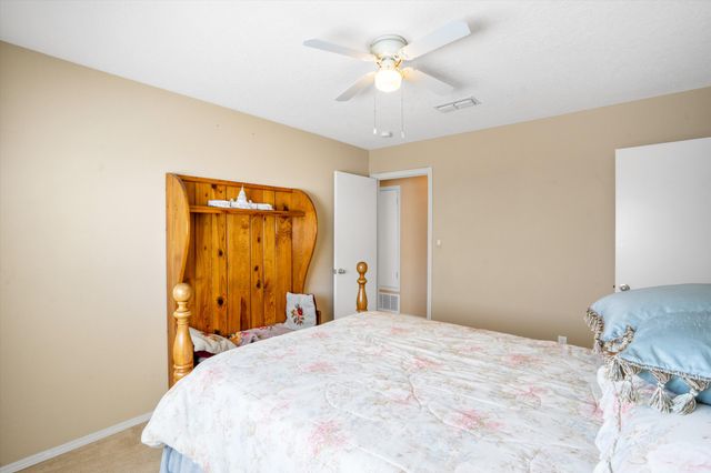 1005 LAS GOLONDRINAS Court NW, Albuquerque, NM 87107