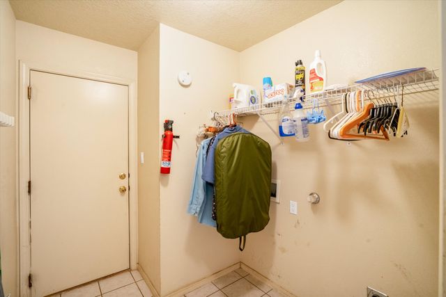 1005 LAS GOLONDRINAS Court NW, Albuquerque, NM 87107