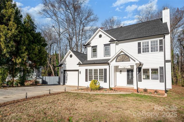 2537 Amber Creste Lane, Charlotte, NC 28212