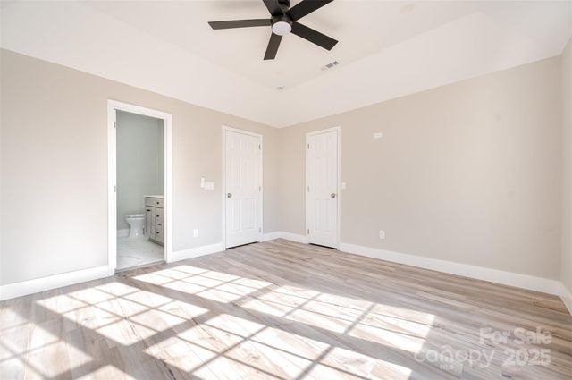 2537 Amber Creste Lane, Charlotte, NC 28212