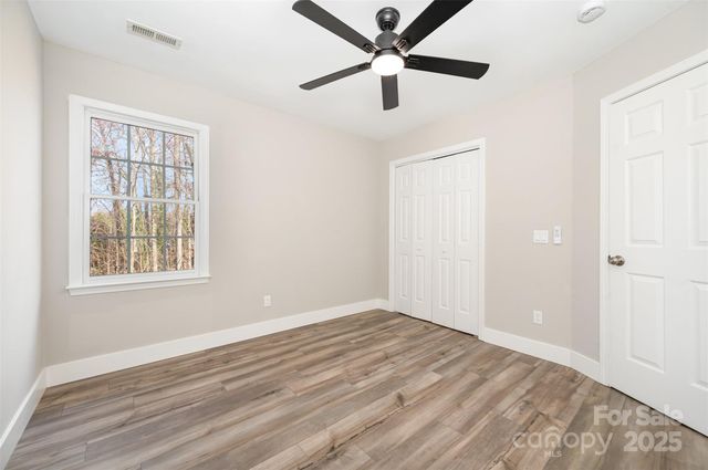 2537 Amber Creste Lane, Charlotte, NC 28212