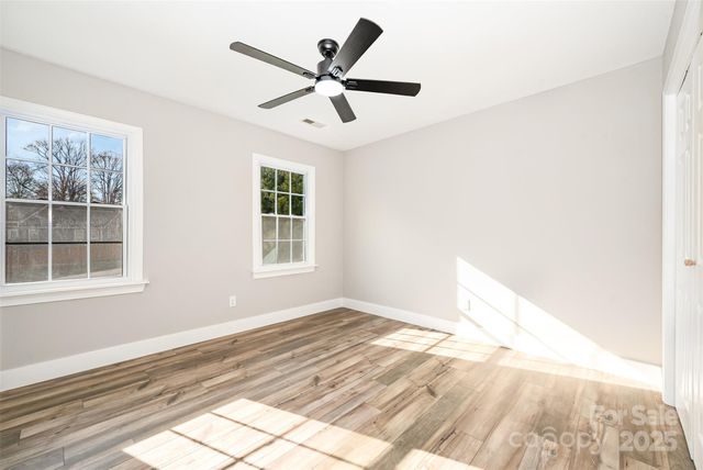 2537 Amber Creste Lane, Charlotte, NC 28212