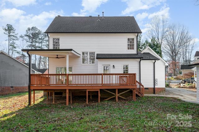 2537 Amber Creste Lane, Charlotte, NC 28212