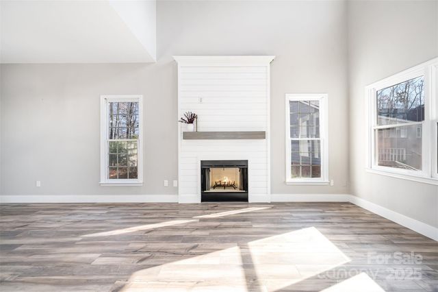 2537 Amber Creste Lane, Charlotte, NC 28212