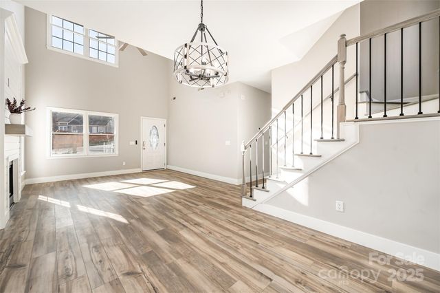 2537 Amber Creste Lane, Charlotte, NC 28212