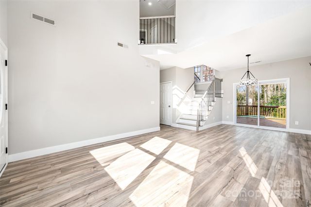 2537 Amber Creste Lane, Charlotte, NC 28212