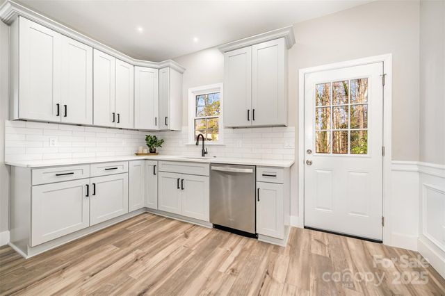 2537 Amber Creste Lane, Charlotte, NC 28212