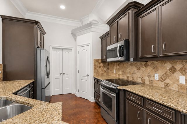 9075 Cottage Ridge Drive, Shreveport, LA 71106