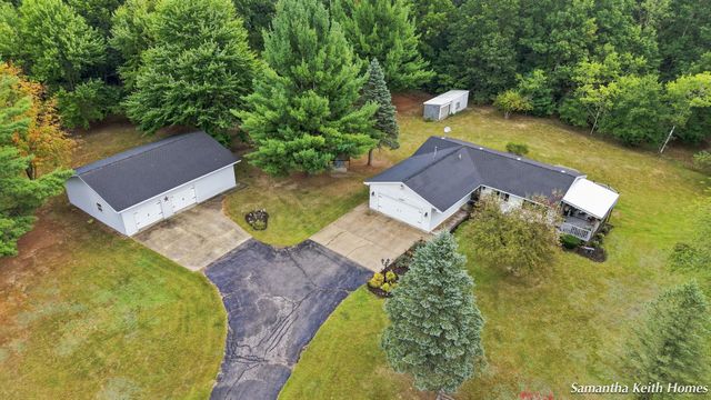 2481 S Greenville Road, Greenville, MI 48838