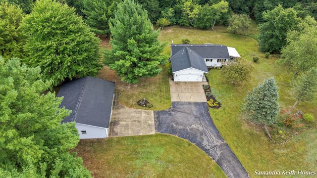 2481 S Greenville Road, Greenville, MI 48838