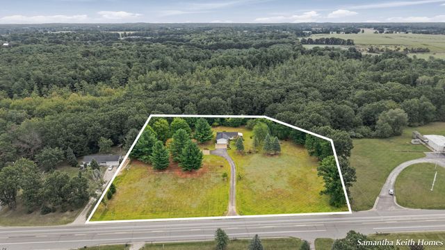 2481 S Greenville Road, Greenville, MI 48838