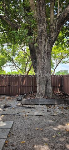 6201 SW 116th Pl D, Miami, FL 33173