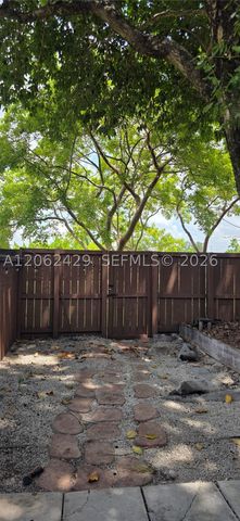 6201 SW 116th Pl D, Miami, FL 33173