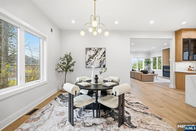 34 Crestview Hill Road, Livingston, NJ 07039