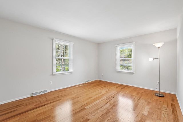 12525 N Woodland DRIVE, Mequon, WI 53092
