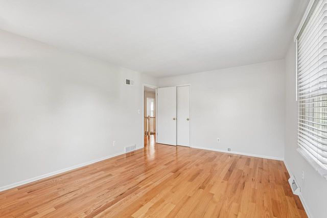12525 N Woodland DRIVE, Mequon, WI 53092