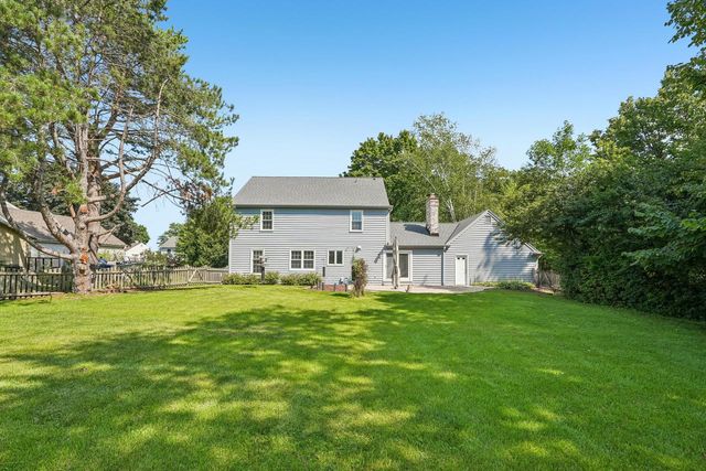 12525 N Woodland DRIVE, Mequon, WI 53092