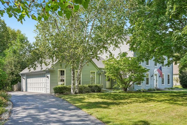 12525 N Woodland DRIVE, Mequon, WI 53092