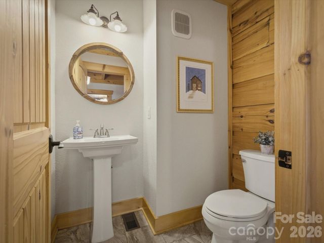 1016 Horizon Trail, Nebo, NC 28761