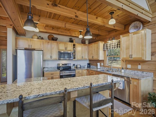 1016 Horizon Trail, Nebo, NC 28761