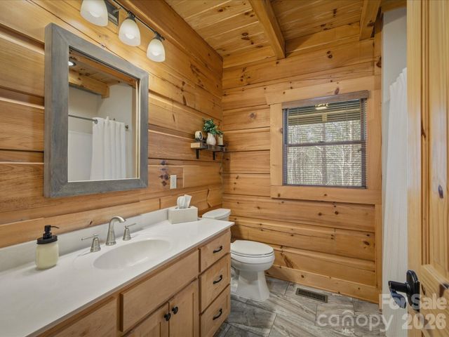 1016 Horizon Trail, Nebo, NC 28761