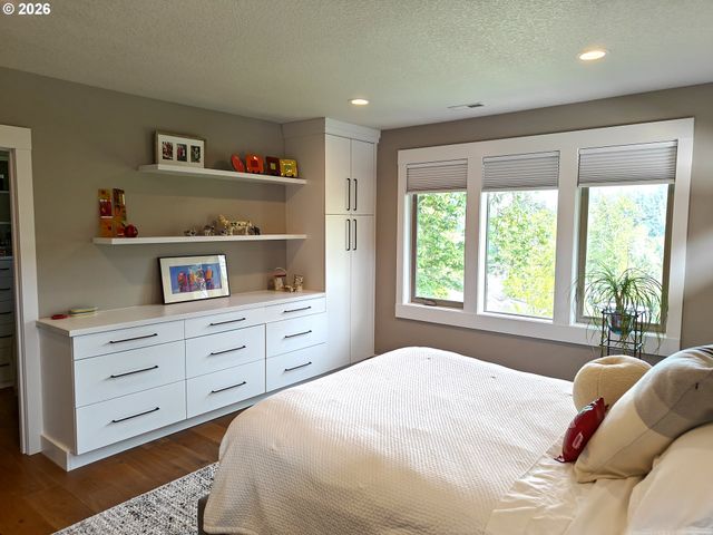 927 OAK St, Lake Oswego, OR 97034