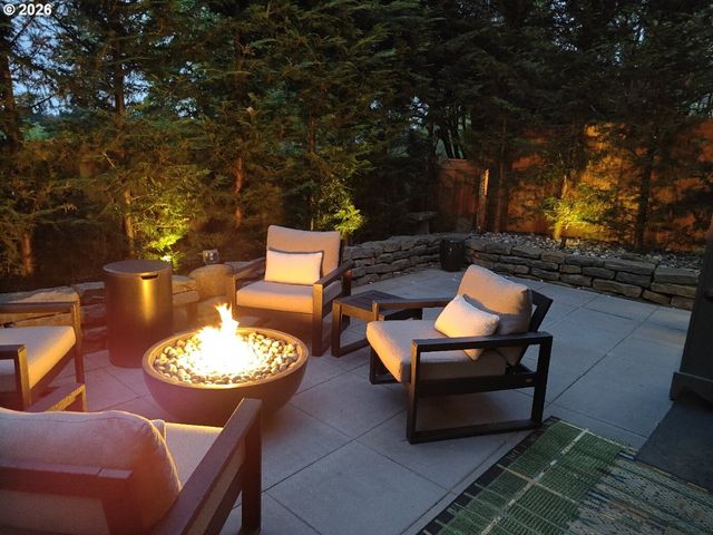 927 OAK St, Lake Oswego, OR 97034