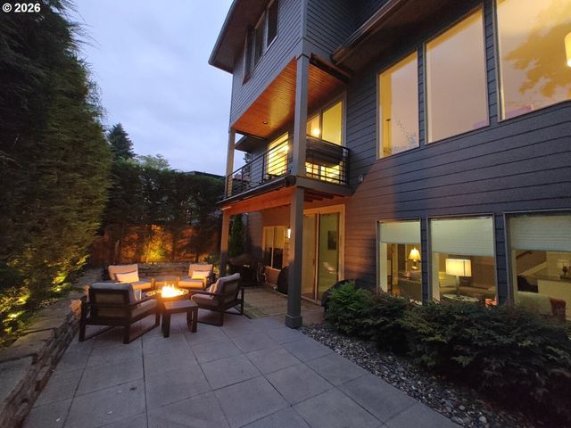927 OAK St, Lake Oswego, OR 97034