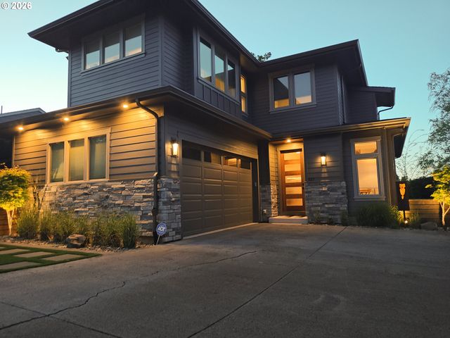 927 OAK St, Lake Oswego, OR 97034