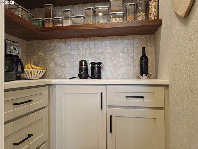 927 OAK St, Lake Oswego, OR 97034