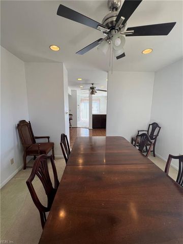 10 Zilber CT, Hampton, VA 23669