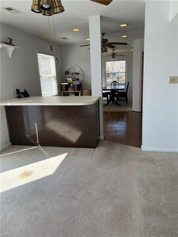 10 Zilber CT, Hampton, VA 23669