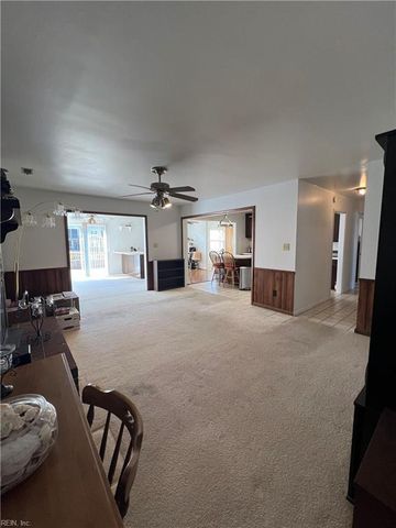 10 Zilber CT, Hampton, VA 23669