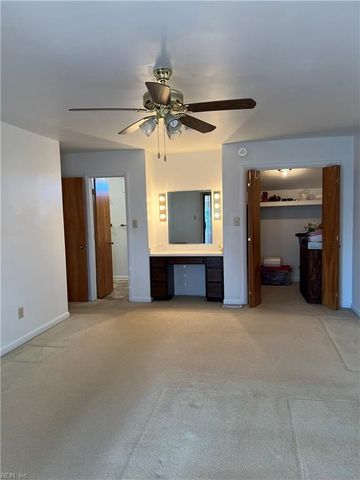 10 Zilber CT, Hampton, VA 23669