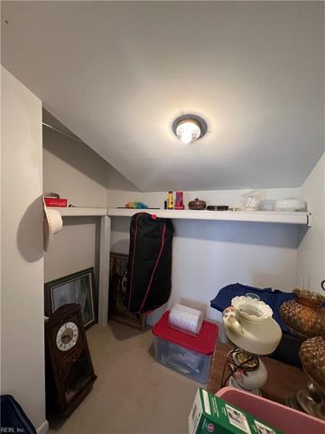 10 Zilber CT, Hampton, VA 23669