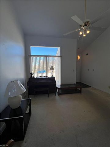 10 Zilber CT, Hampton, VA 23669