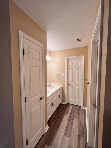 13330 Water Oak LN, Austin, TX 78729