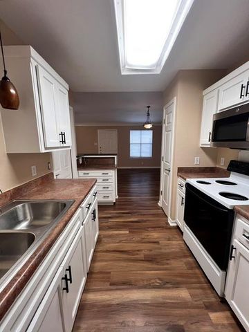 13330 Water Oak LN, Austin, TX 78729