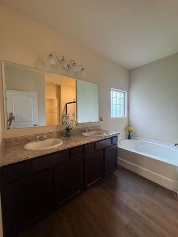 610 Dodson Lake Court, Fairburn, GA 30213