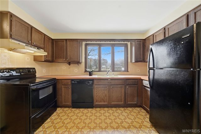 843 Robin Road, Amherst, NY 14228