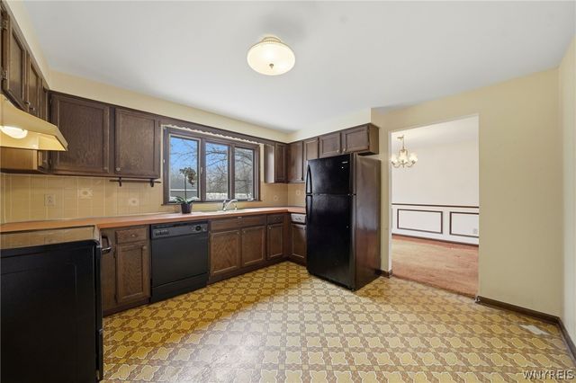 843 Robin Road, Amherst, NY 14228